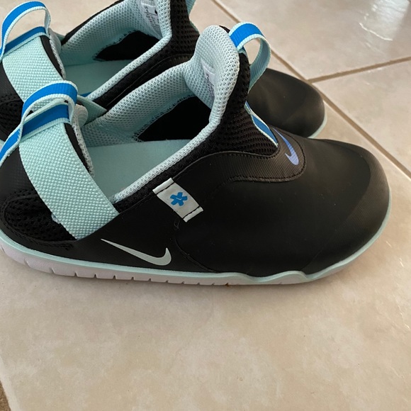 nike healthcare shoes